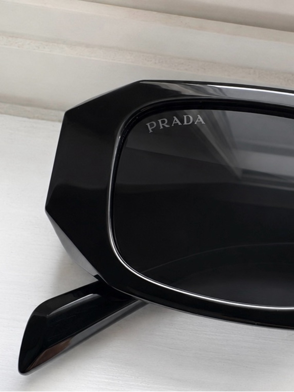 Black sunglasses - Picture 5 of 6